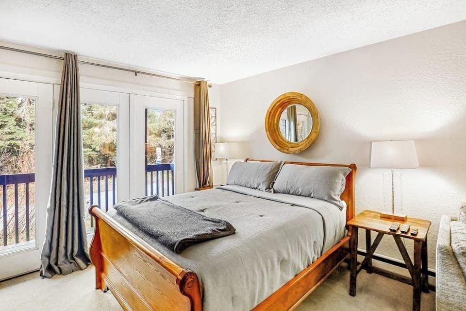 Budget-friendly Studio Near Alyeska Lifts Apartment in Anchorage