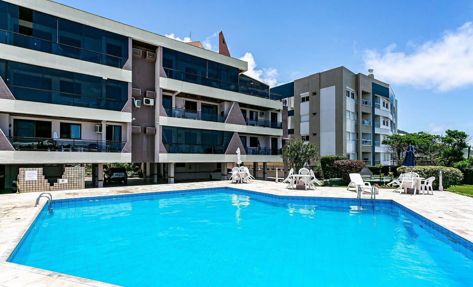 Basic Apartment | Pool