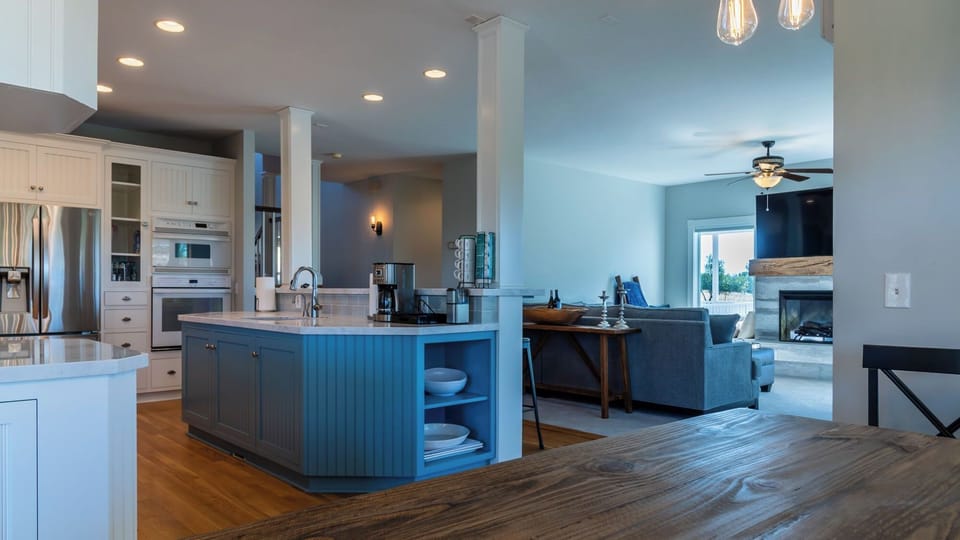 House (6 Bedrooms) | Interior