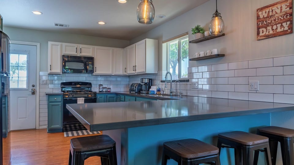 House (2 Bedrooms) | Interior