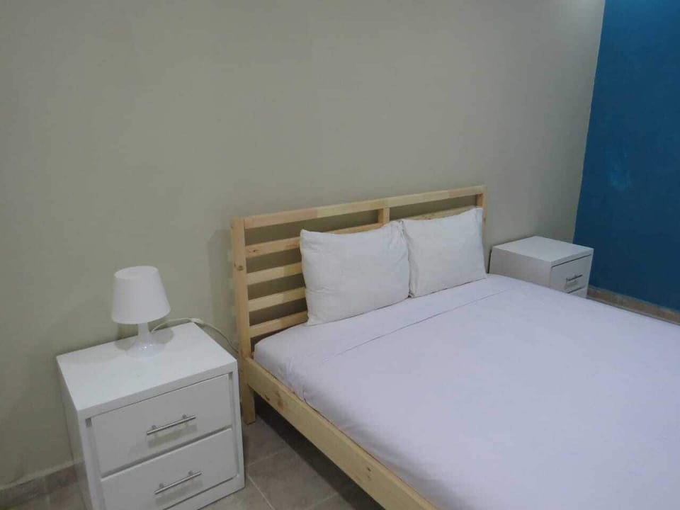 WiFi (free)