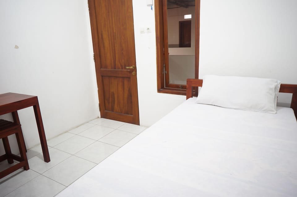 Deluxe Double Room | WiFi (free), bed sheets