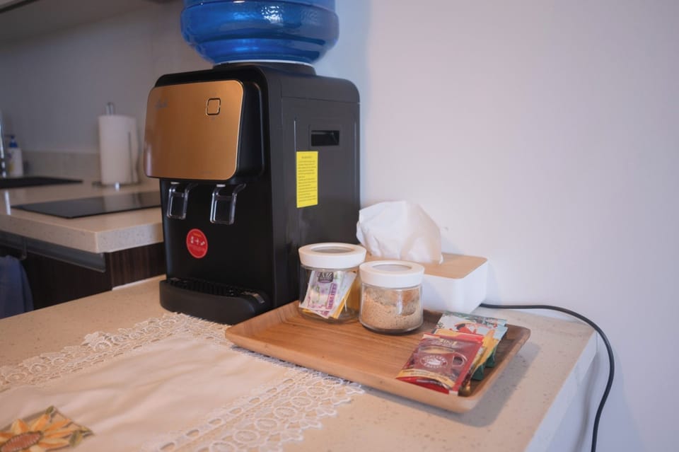 Signature Studio, 1 Queen Bed with Sofa bed, Air conditioning, Beach View | Coffee and/or coffee maker
