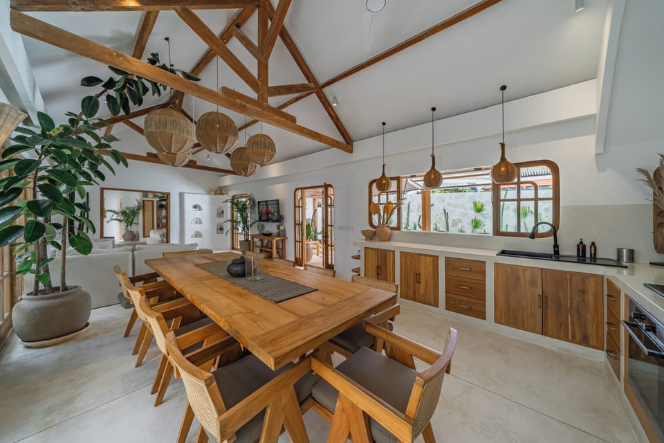 Exclusive Villa, Patio, Pool View | Private kitchen