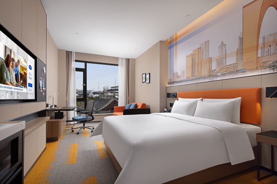 Classic Single Room | Desk, laptop workspace, blackout drapes, soundproofing