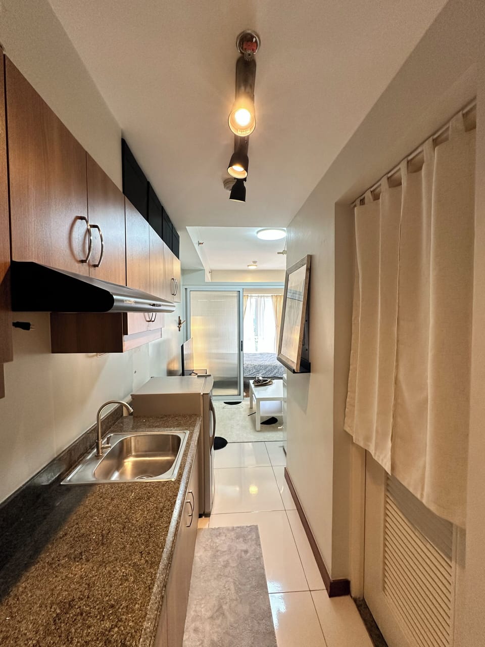 Classic Suite, City View | Interior