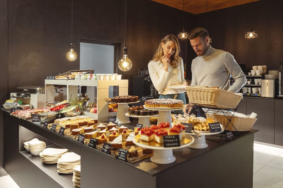 Daily buffet breakfast for a fee