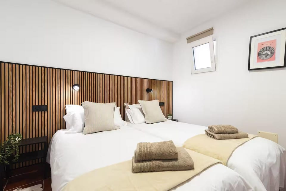1 bedroom, iron/ironing board, WiFi (free)