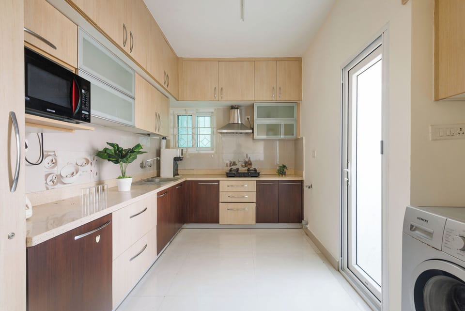 Apartment (2 Bedrooms) | Private kitchen | Microwave, oven, dishwasher, blender