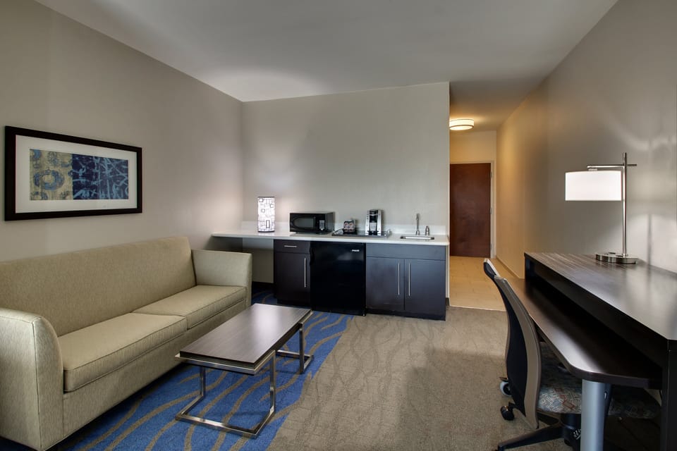 In-room safe, desk, iron/ironing board, free cribs/infant beds