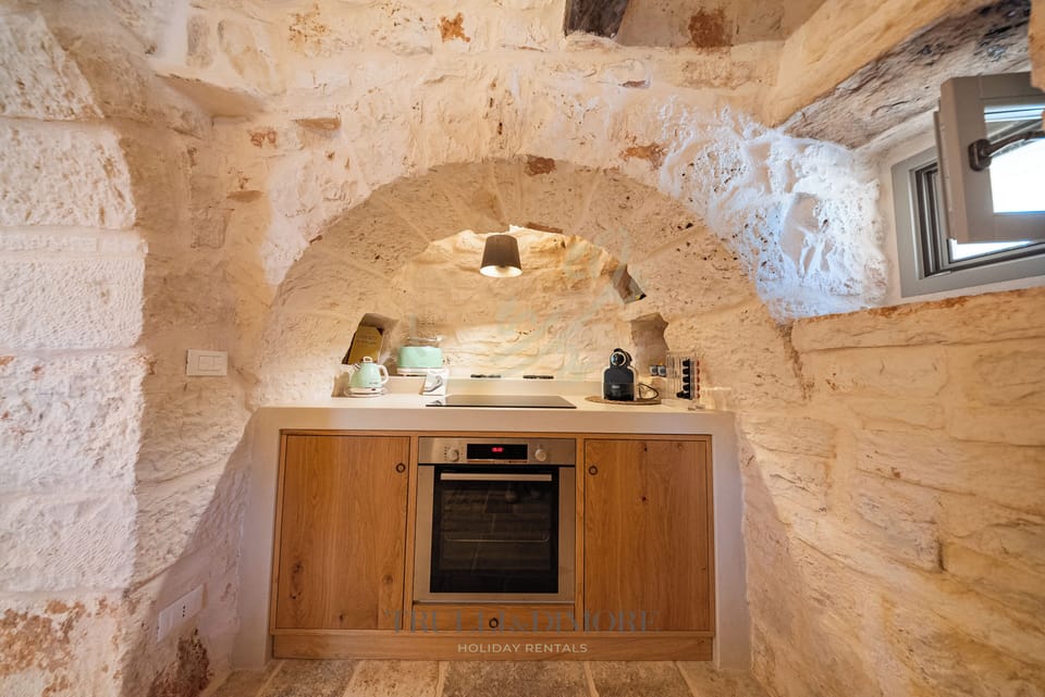 House, Hot Tub (2 Bedrooms) | Private kitchen | Espresso maker, oven, electric kettle, highchair
