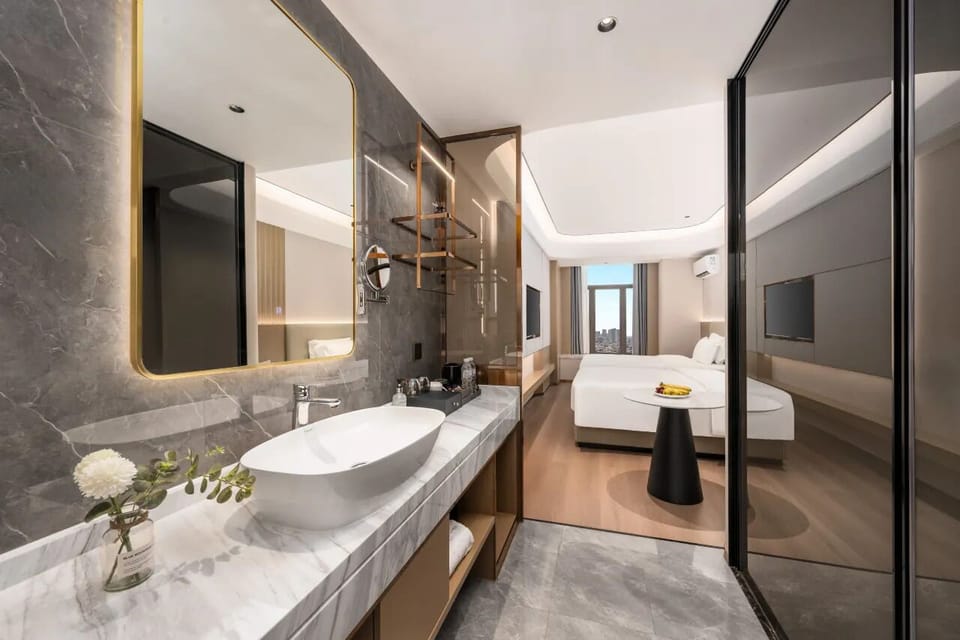 City View Twin Room  | Bathroom | Shower, hair dryer, slippers, towels