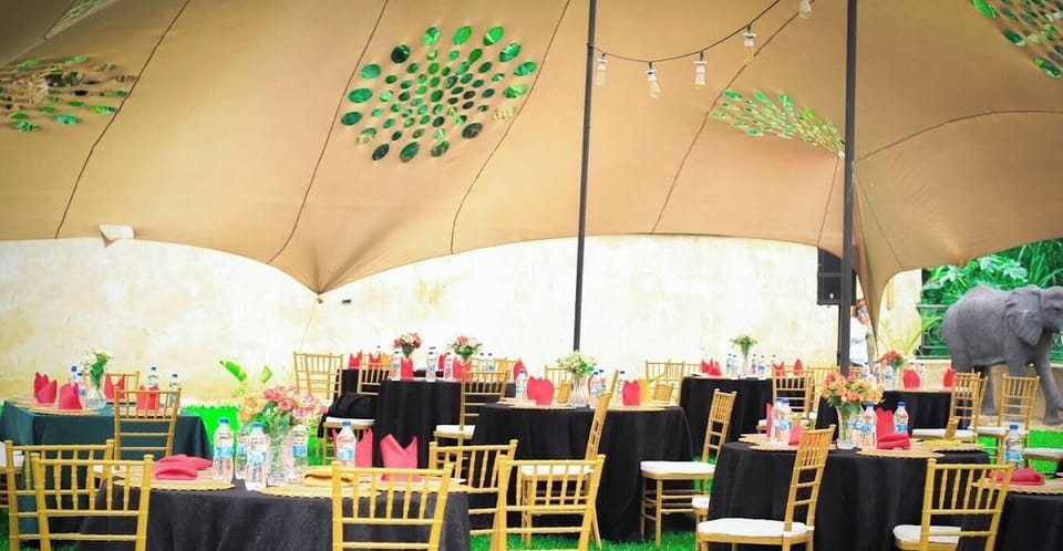 Banquet hall