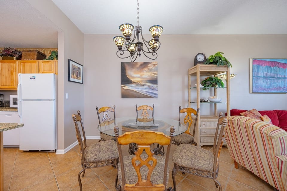 Condo, 3 Bedrooms | Dining