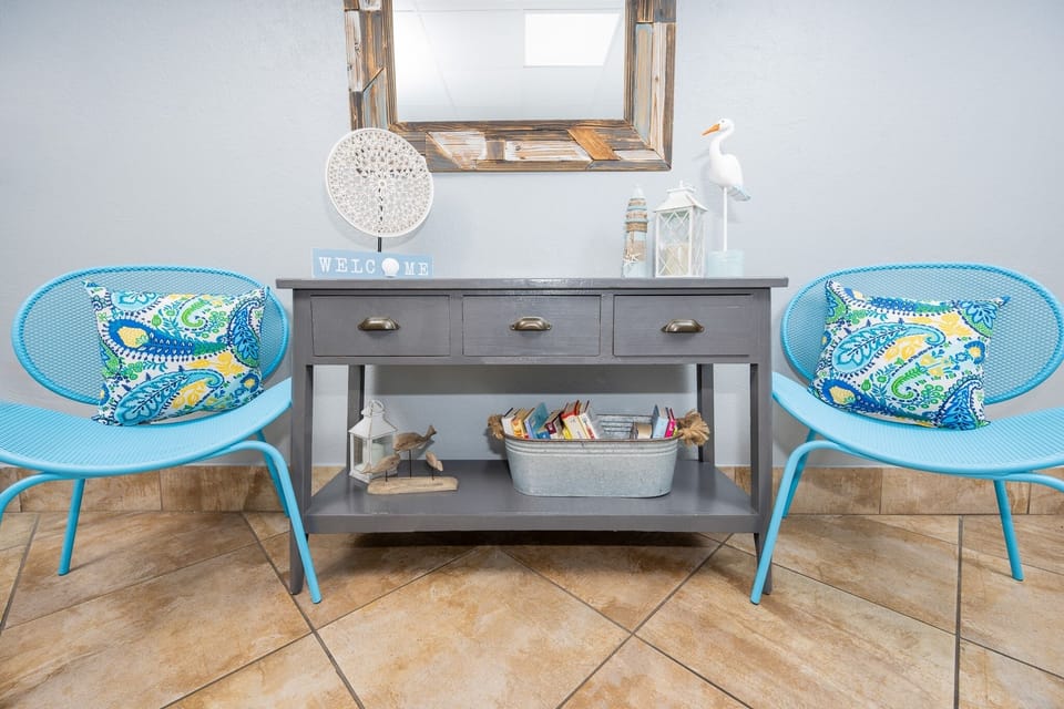 Condo, 2 Bedrooms | Interior