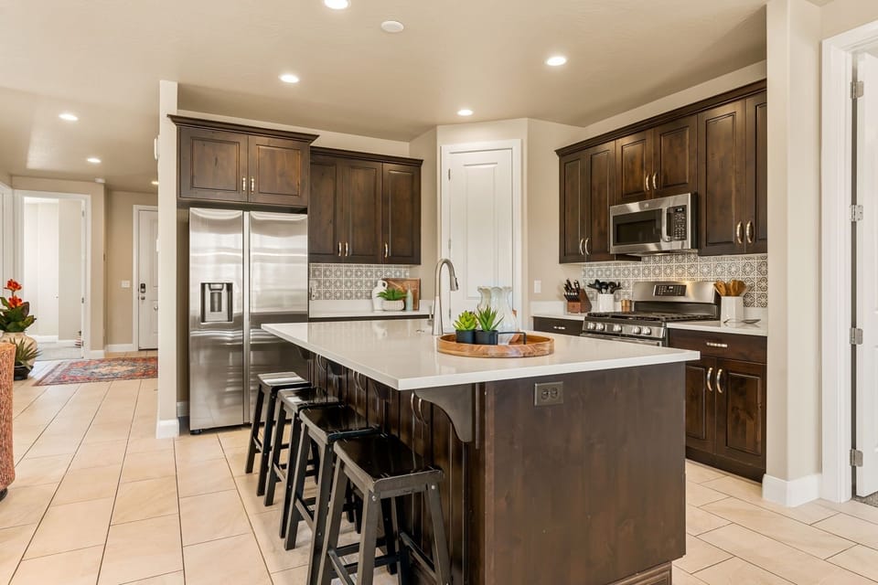 House, 5 Bedrooms | Private kitchen | Coffee/tea maker, fridge, oven, toaster