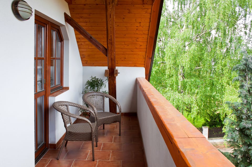 Comfort Apartment, 3 Bedrooms, Balcony, Garden View | Balcony