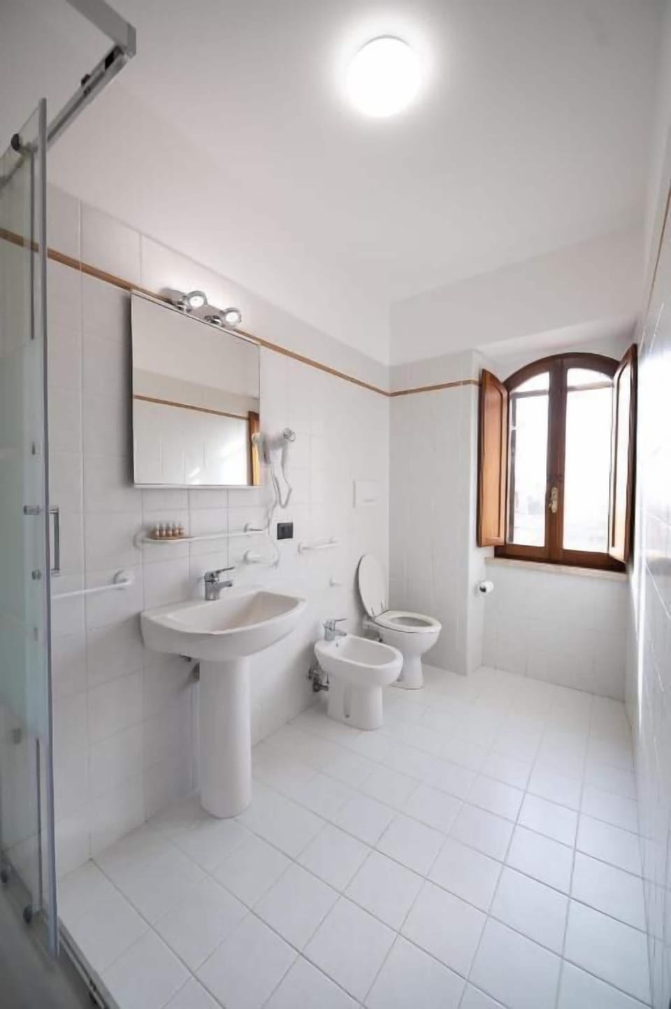 Deluxe Double Room | Bathroom