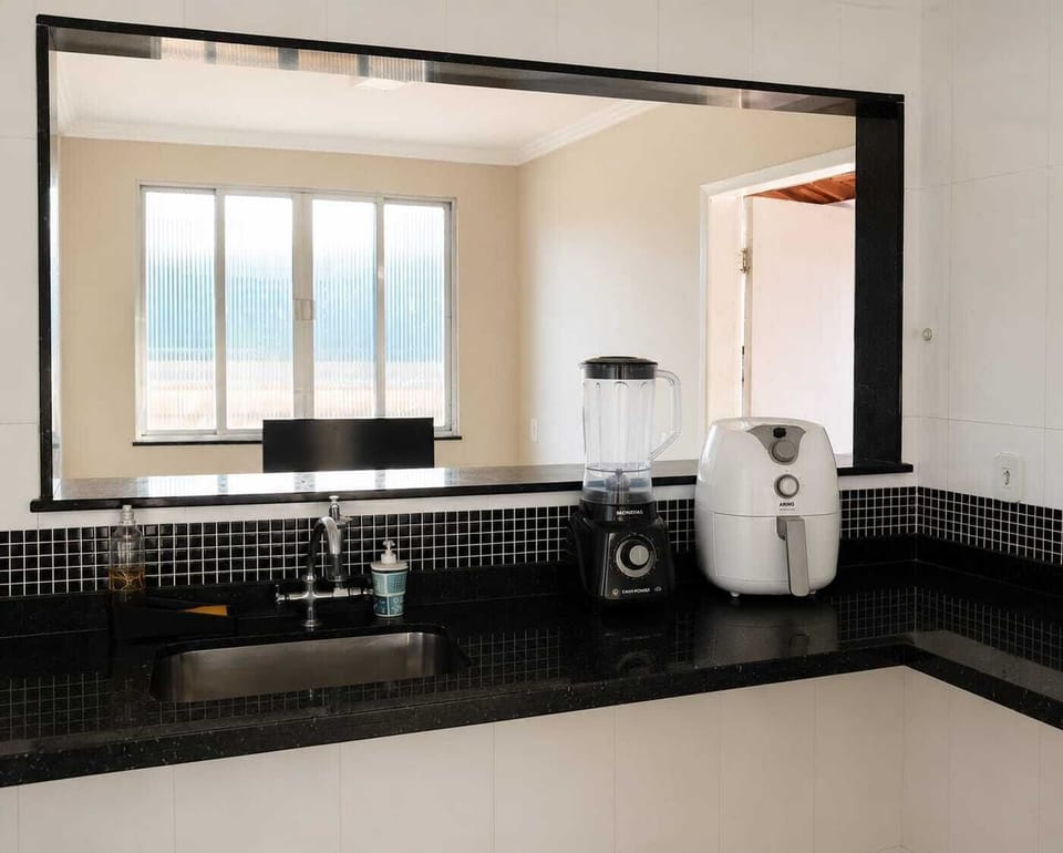 Oven, cookware/dishes/utensils