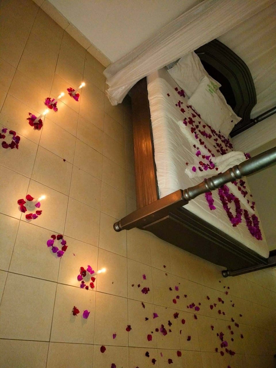Standard Double Room | WiFi (free), individually decorated, individually furnished, bed sheets