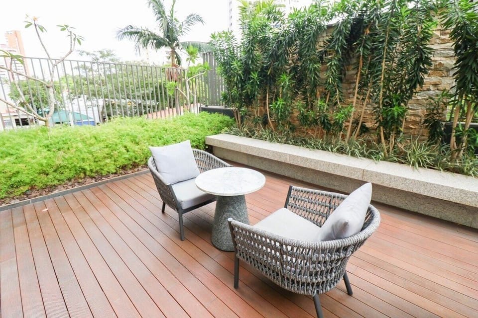 Basic Apartment | Terrace/patio