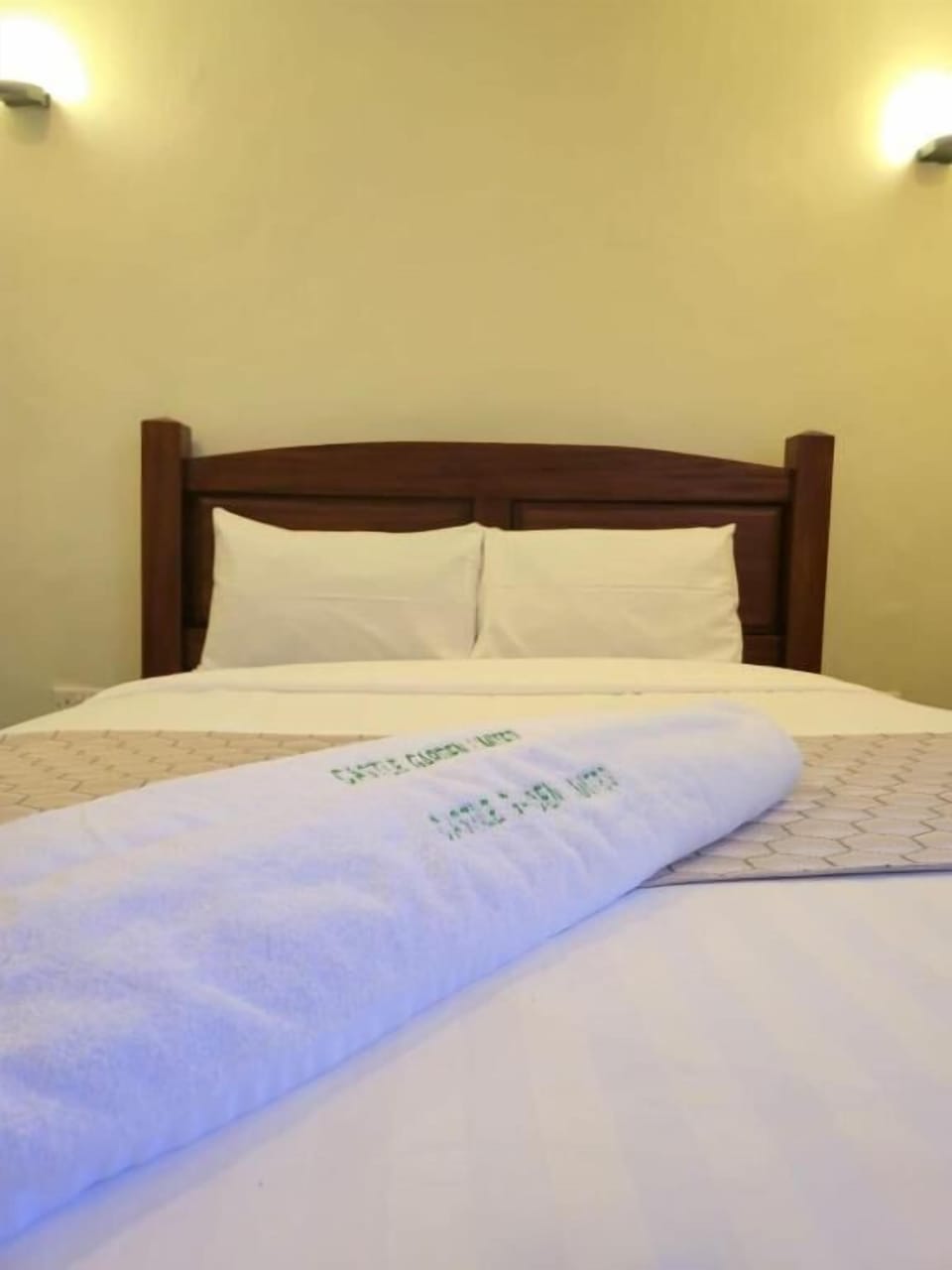 Deluxe Double Room | WiFi (free), individually decorated, individually furnished, bed sheets
