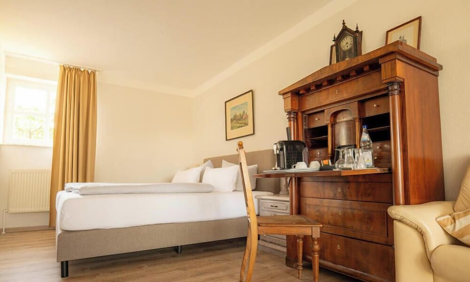 Doppelzimmer mit Terrassse | Laptop workspace, WiFi (free)