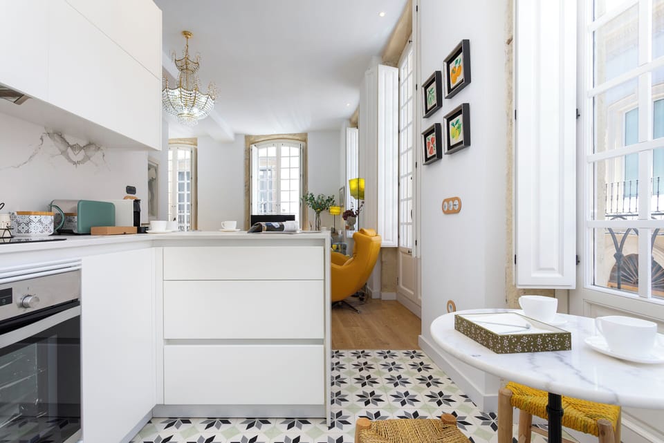 Apartment (2 Bedrooms) | Private kitchen | Coffee/tea maker, fridge, microwave, oven
