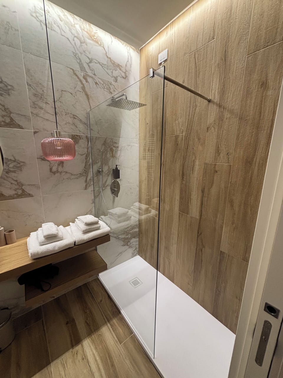 Comfort Double Room, Non Smoking, Balcony | Bathroom