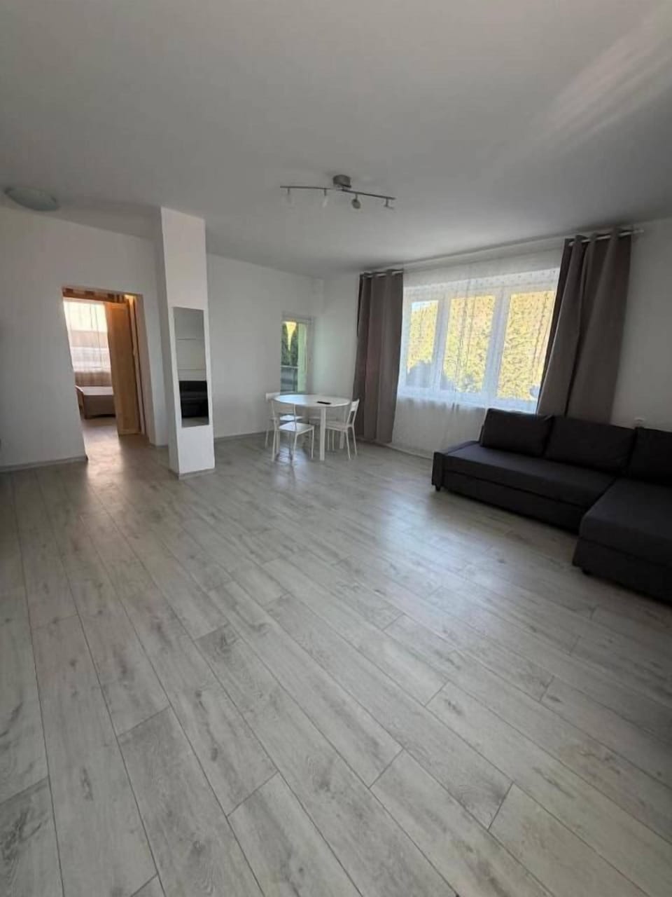 Studio | Living area