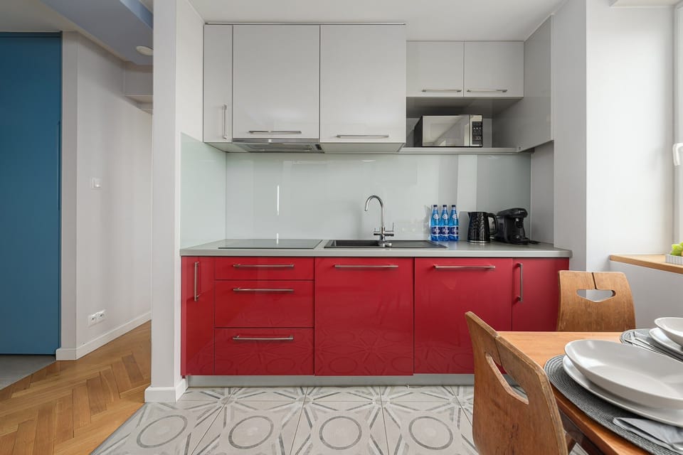 Classic Apartment, 2 Bedrooms, City View | Private kitchen | Espresso maker, electric kettle, highchair, griddle