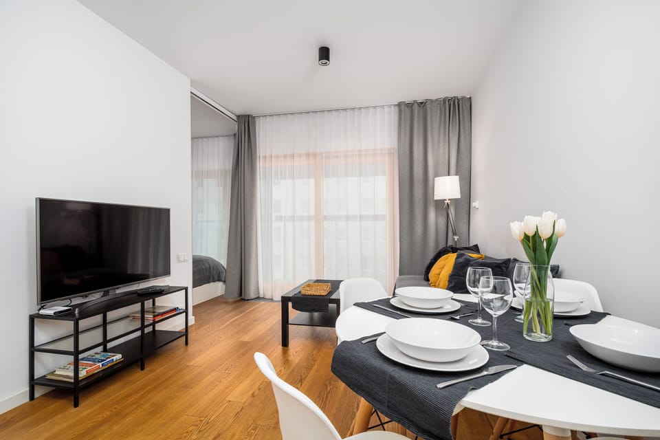 Apartment (16) | Living area | 30-inch flat-screen TV with digital channels