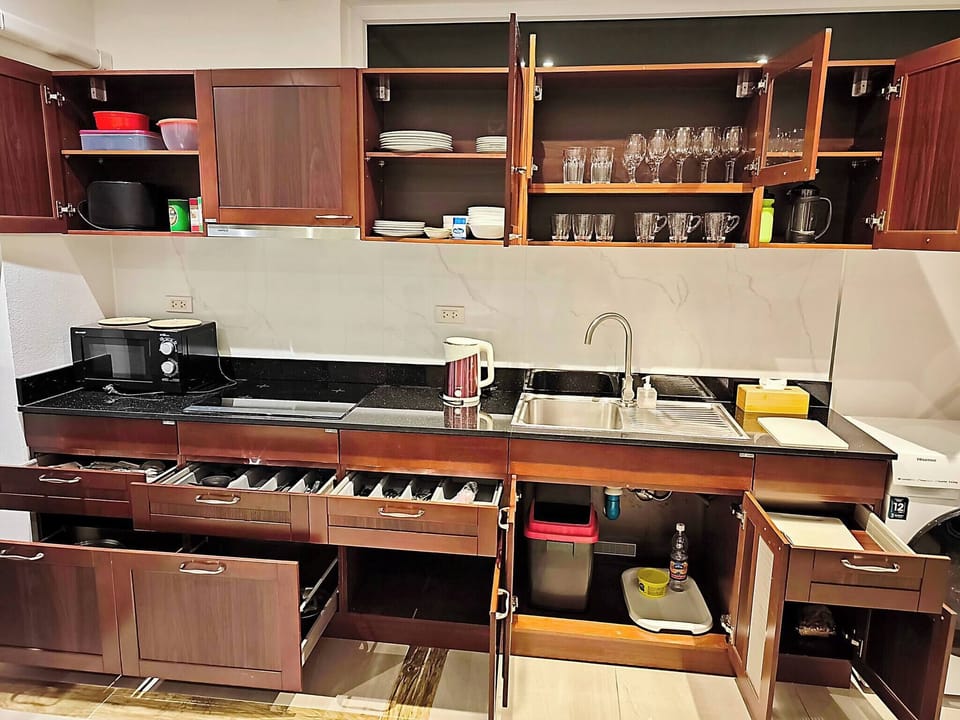 Villa, 4 Bedrooms, Smoking, Patio | Private kitchen
