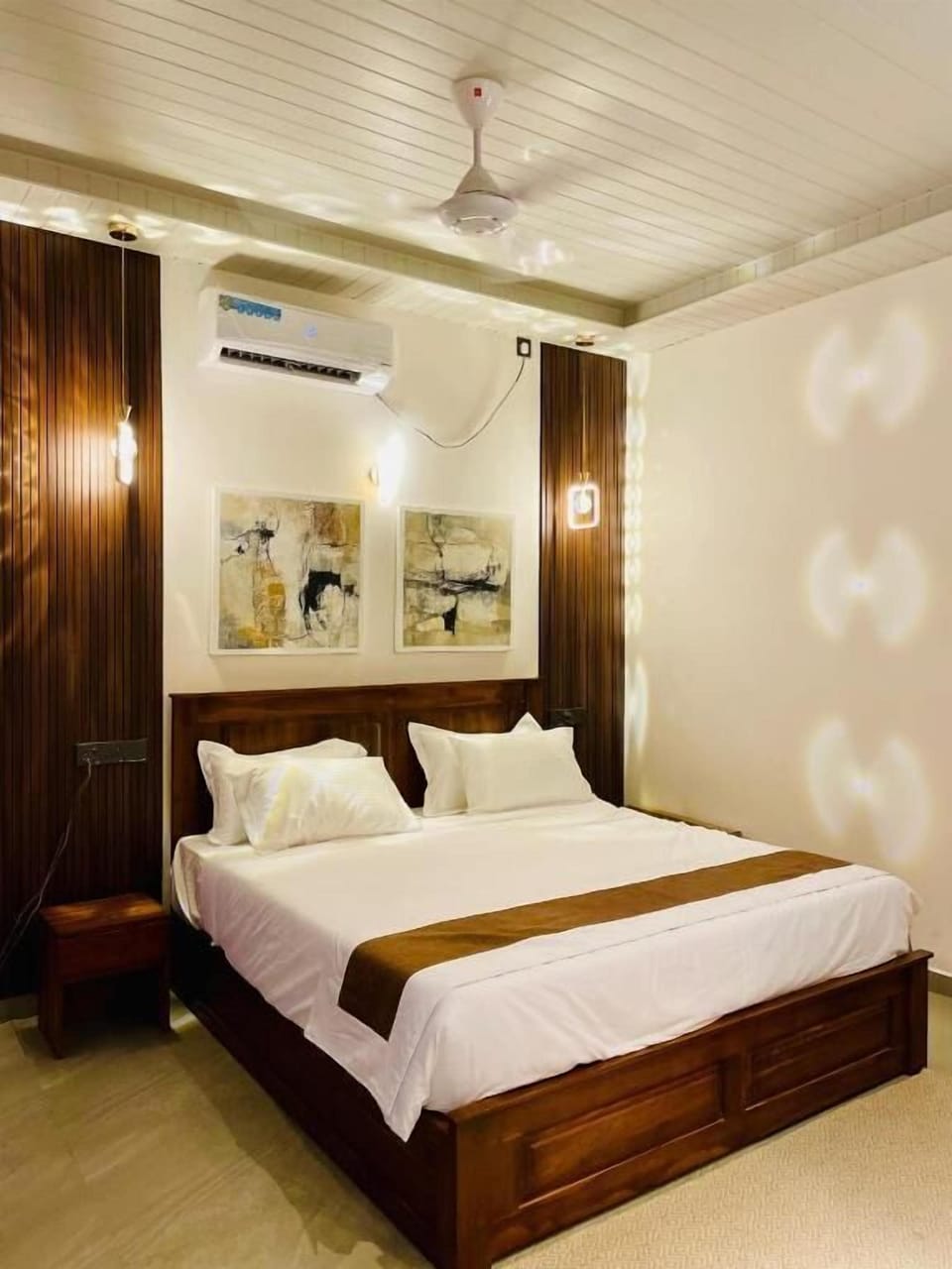 Deluxe Double Room | Soundproofing, iron/ironing board, WiFi (free)
