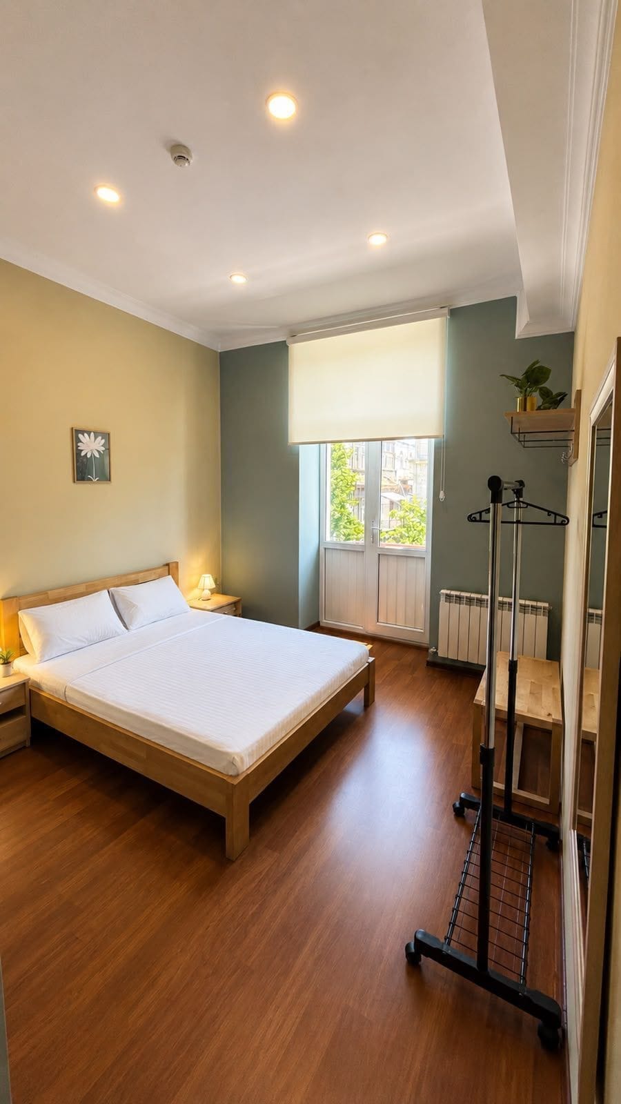 Double Room, Balcony, City View | In-room safe, soundproofing, WiFi (free)