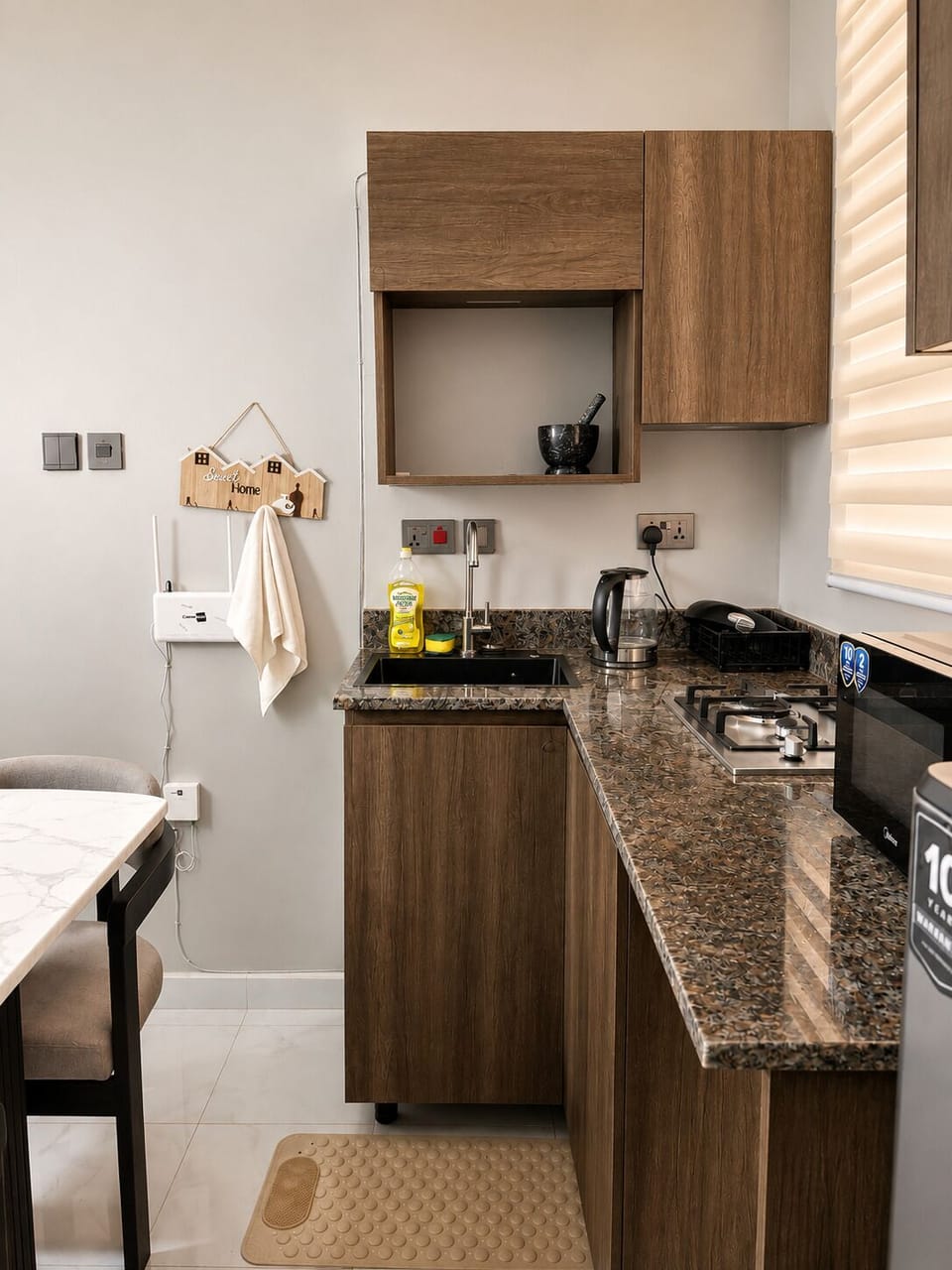 Deluxe Apartment, Balcony | Private kitchen