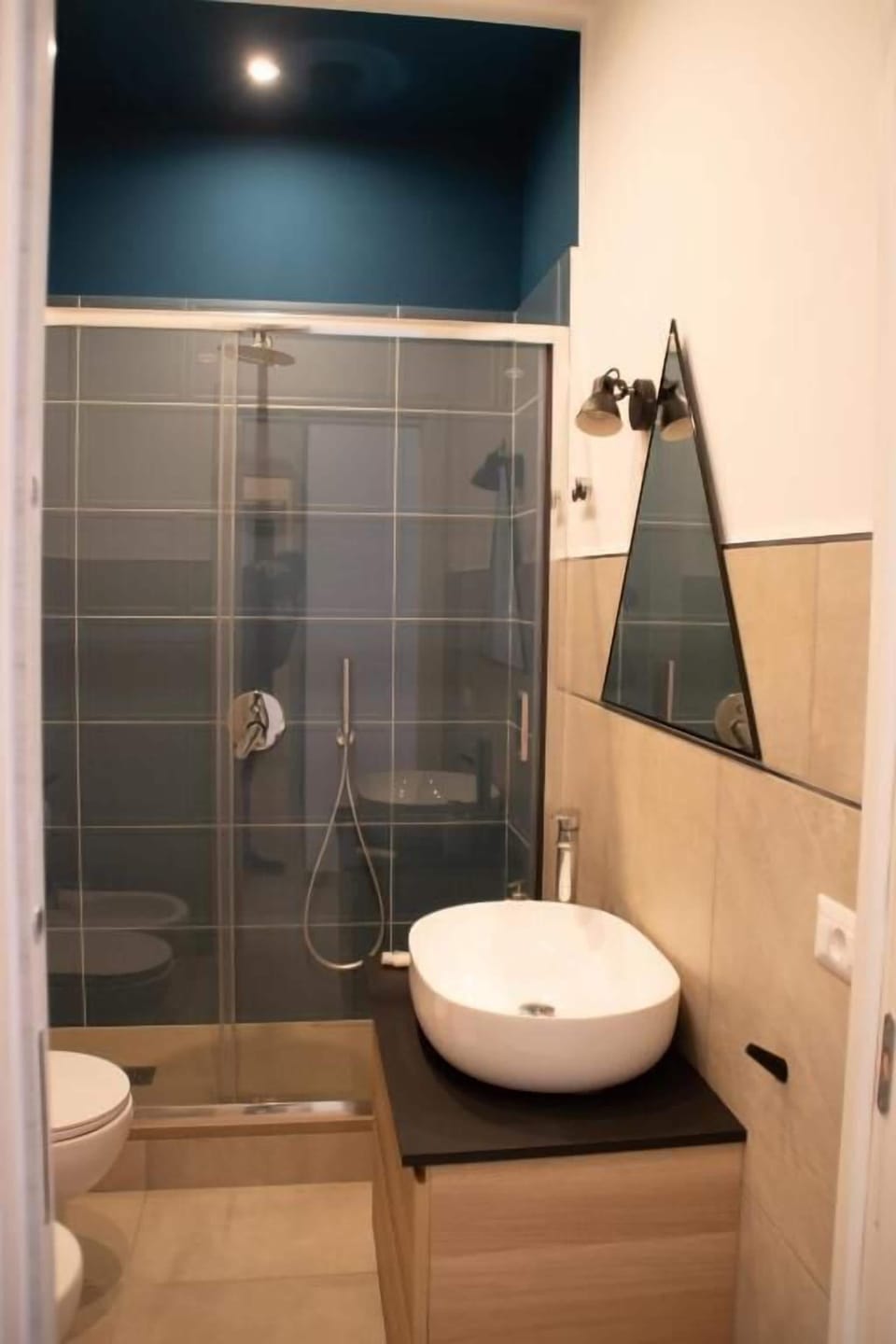 Superior Double Room, Balcony | Bathroom