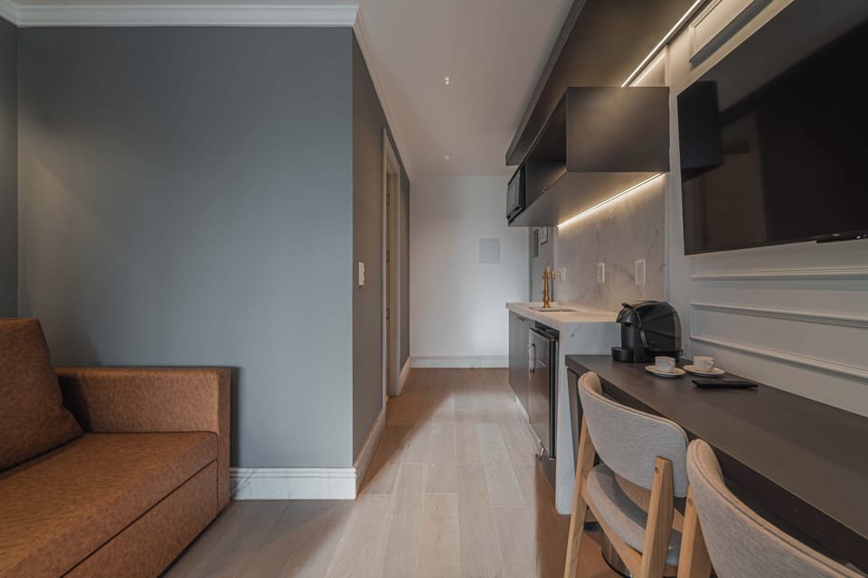 Superior Apartment | Living area | 39-inch Smart TV with cable channels, fireplace