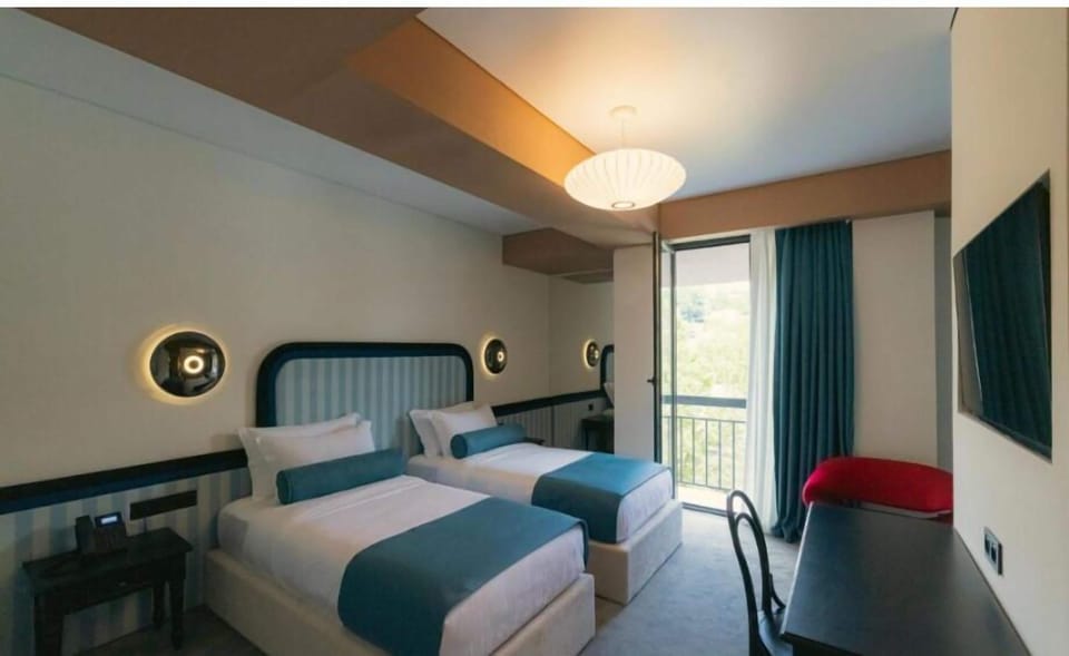 Deluxe Double or Twin Room | Memory foam beds, minibar, rollaway beds (surcharge), WiFi (free)