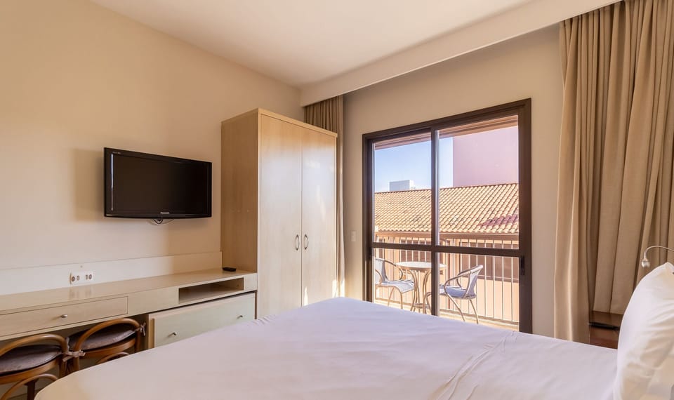 Oceanfront Resort at Jurere Beach Jbv165 Apartment in Florianopolis