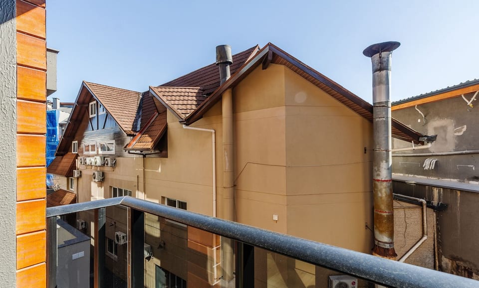 Basic Apartment | Property grounds