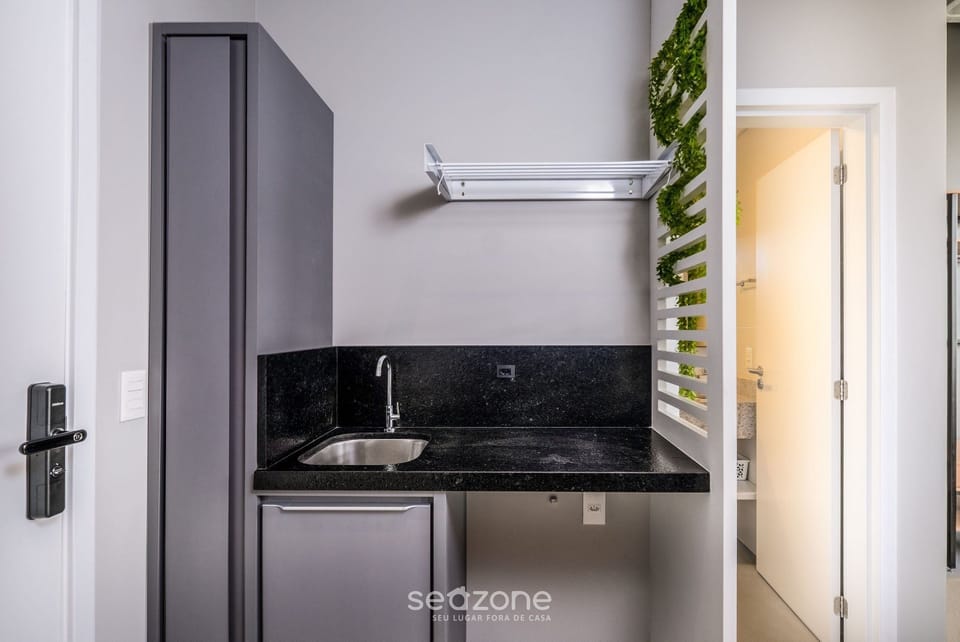 Decorated Studio 750m From Canas Beach Tps205 Apartment in Florianopolis