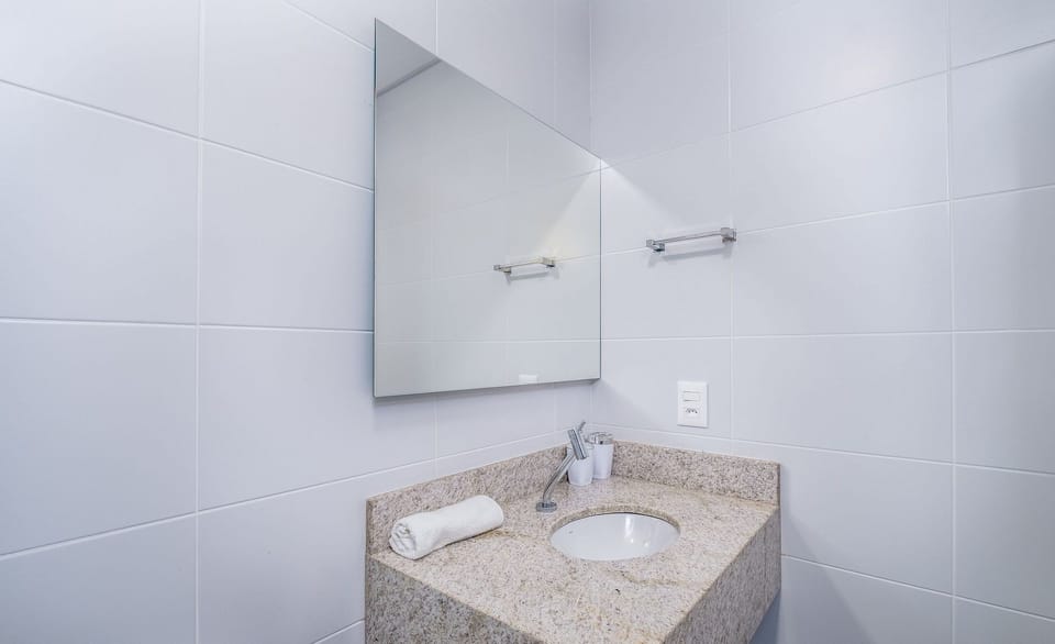 Decorated Studio 750m From Canas Beach Tps205 Apartment in Florianopolis