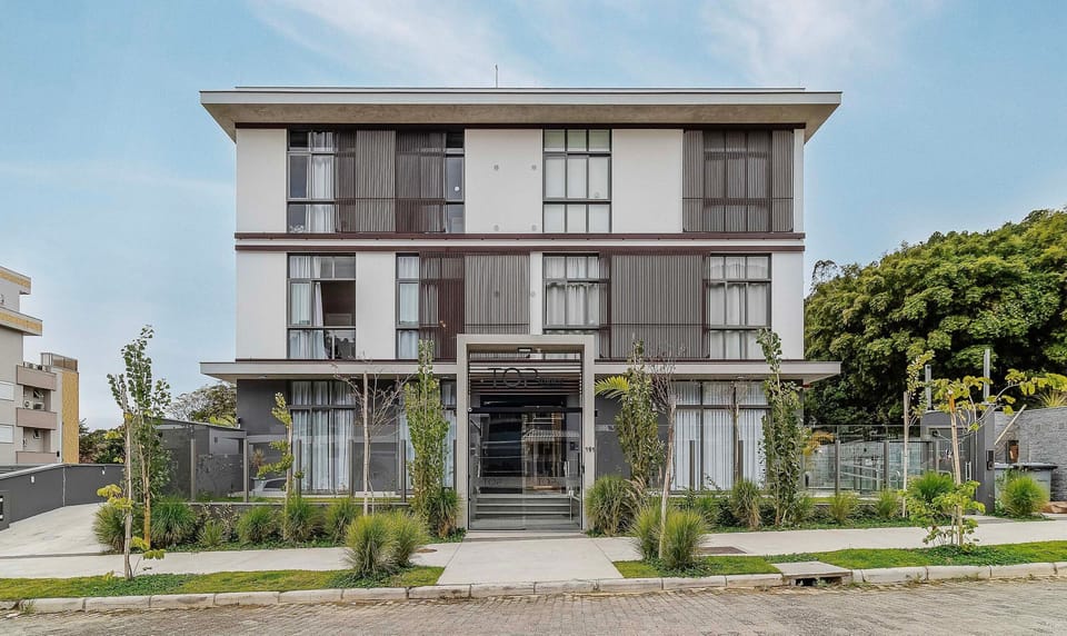 Basic Apartment | Exterior