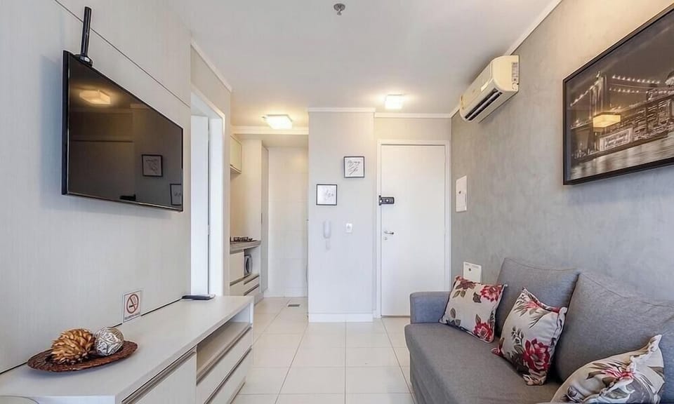 Basic Apartment | Living area | 40-inch TV with digital channels