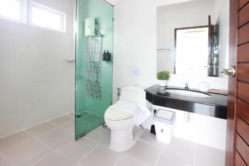 Superior Double Room, Balcony, Hill View | Bathroom | Hair dryer, slippers, towels, soap