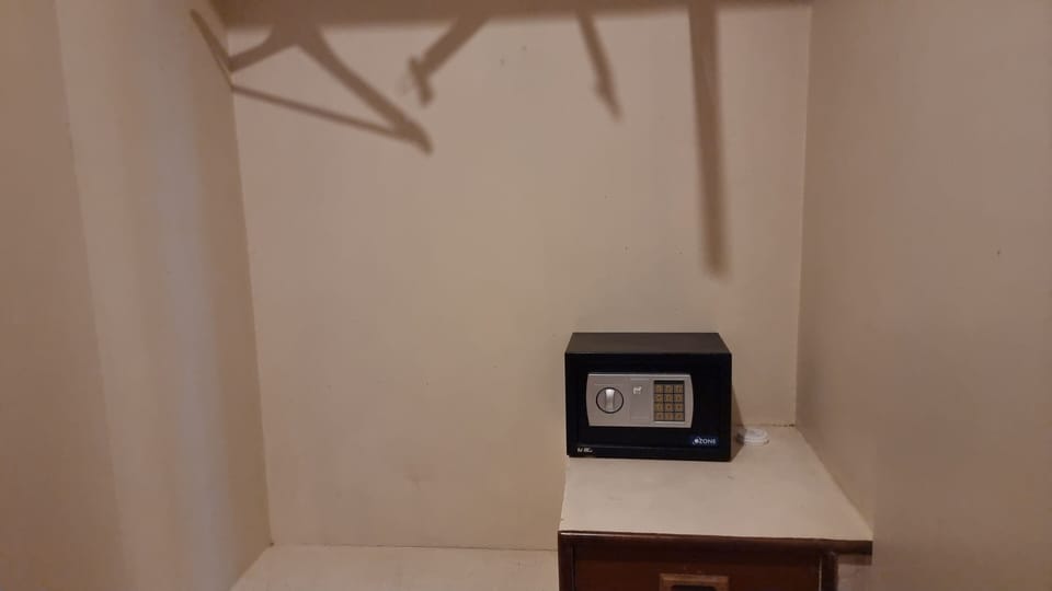 Basic Triple Room | Interior