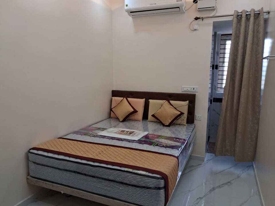 Deluxe Double Room | Desk, laptop workspace, WiFi (free)
