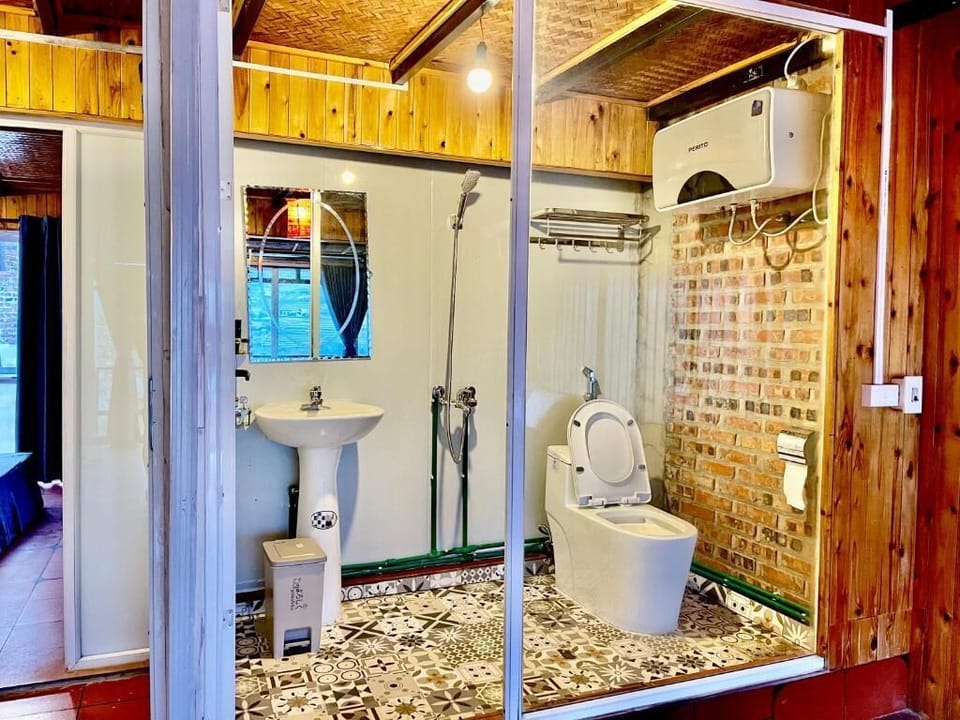 Free toiletries, hair dryer (on request), towels, soap