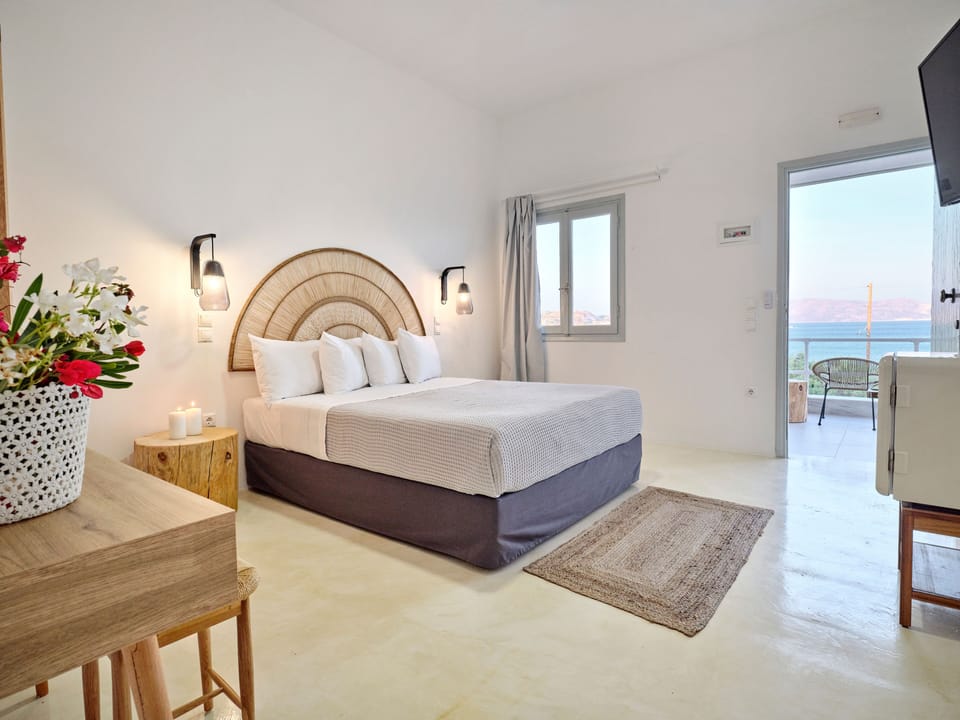 Double Room (Petalida & Kalamitsi) | Premium bedding, minibar, in-room safe, iron/ironing board